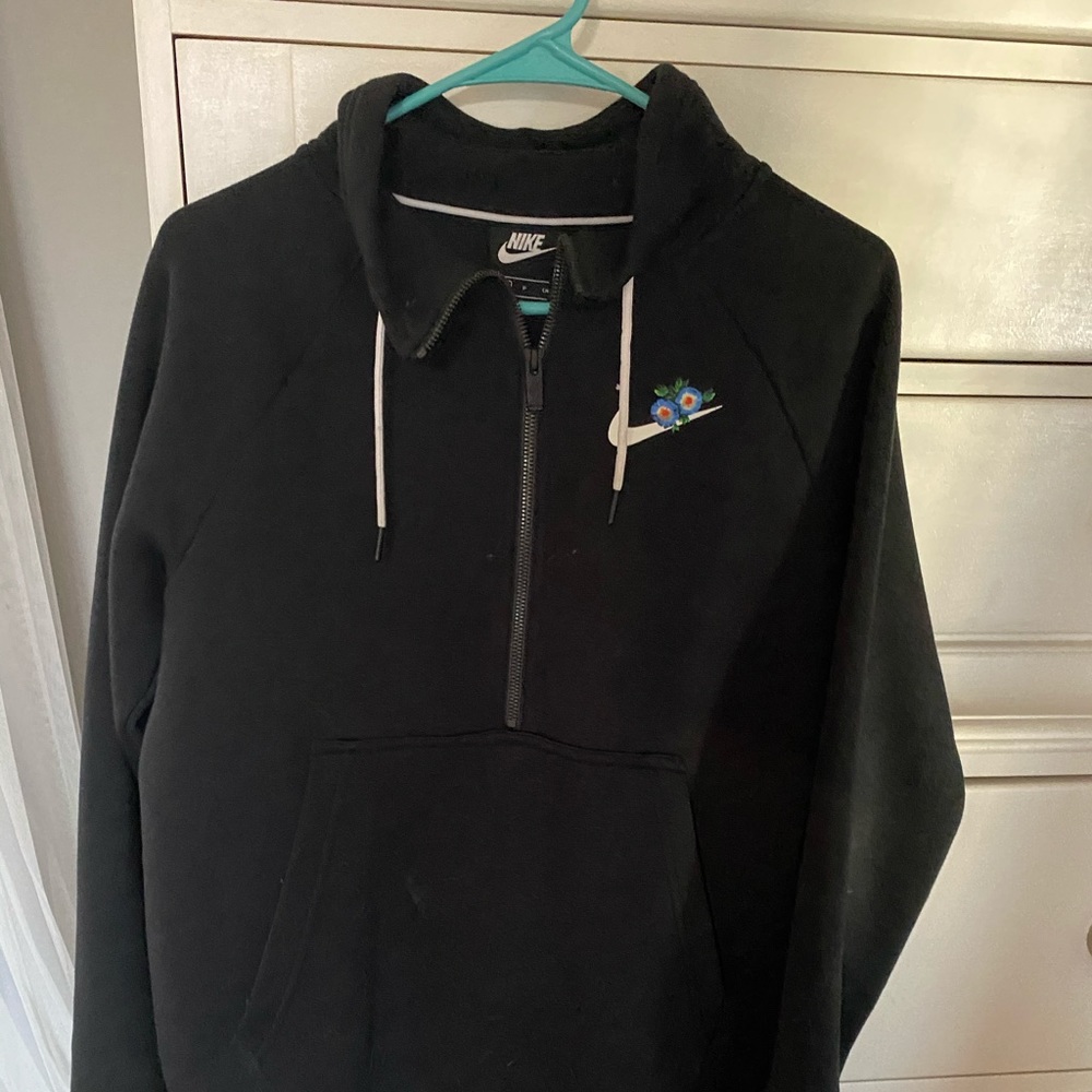 Nike quarter zip sweatshirt